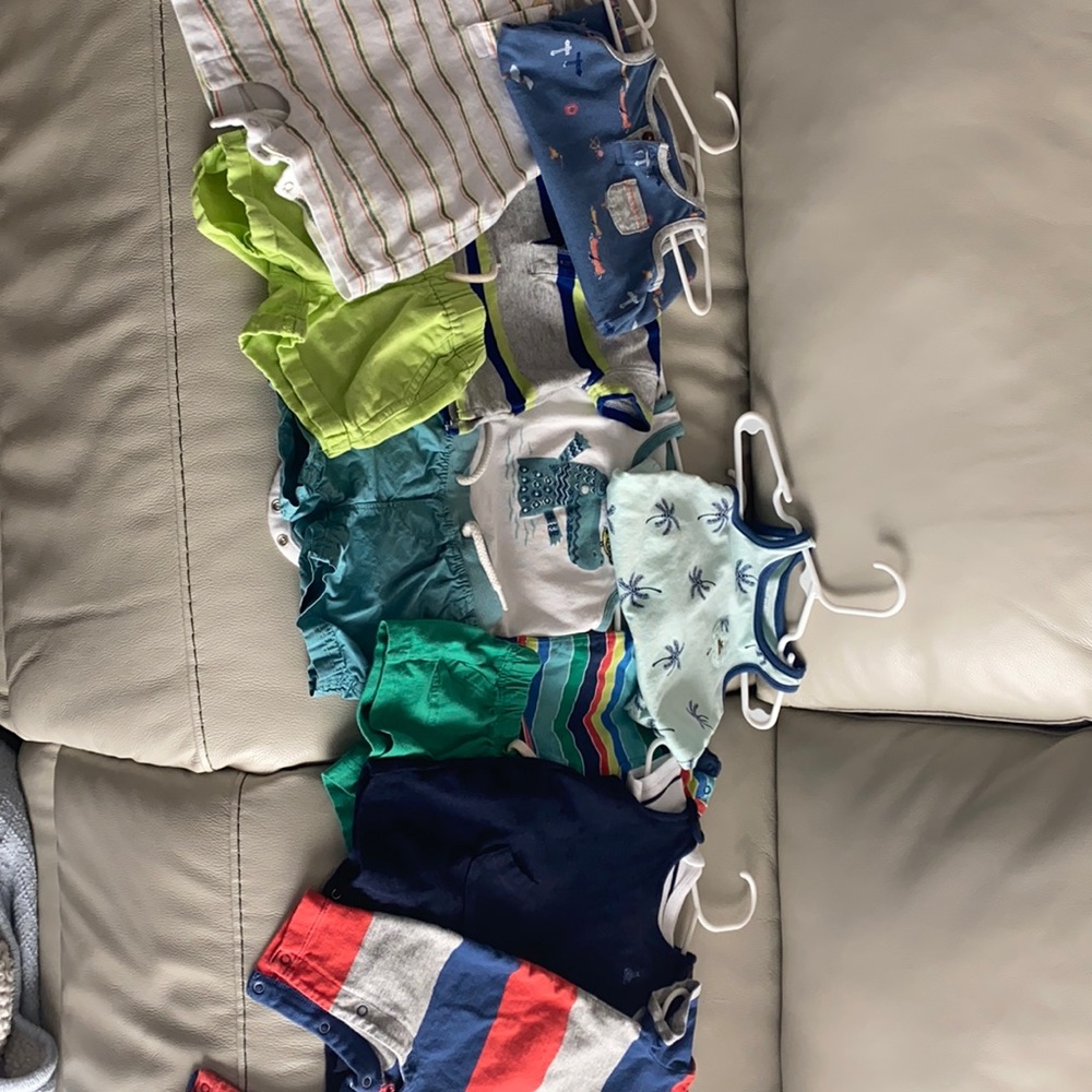 Lot of 9 Baby Gap Outfits all EUC or barely worn